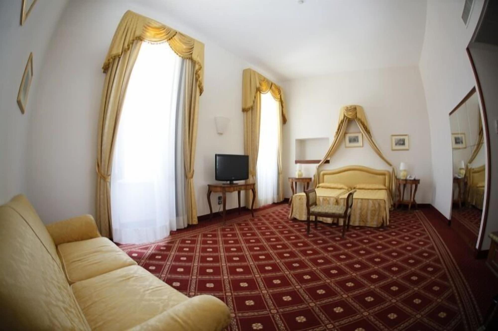 Grande Albergo Internazionale Brindisi Exterior photo