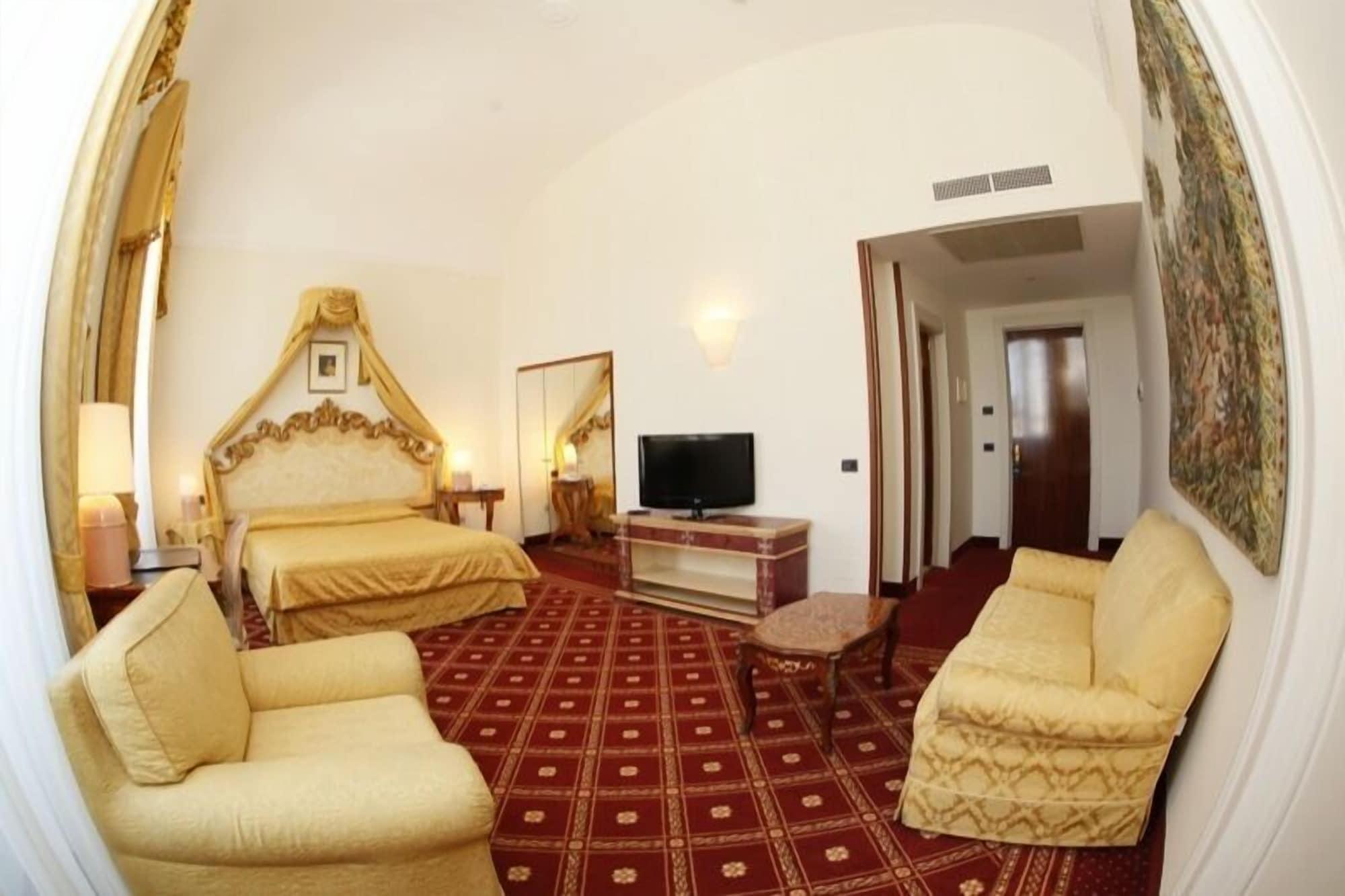 Grande Albergo Internazionale Brindisi Exterior photo