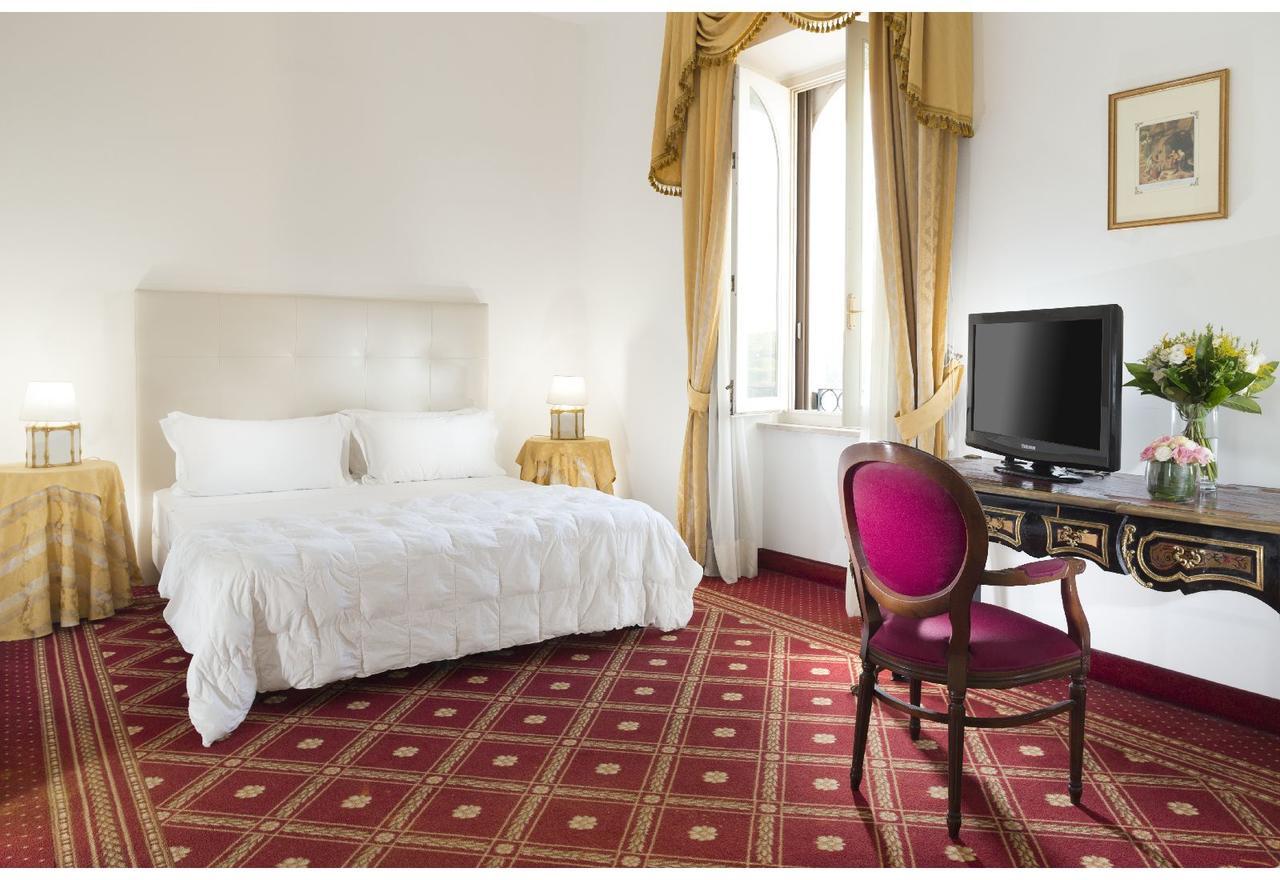 Grande Albergo Internazionale Brindisi Exterior photo