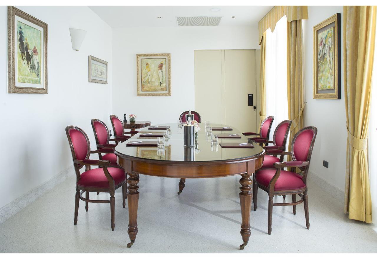 Grande Albergo Internazionale Brindisi Exterior photo